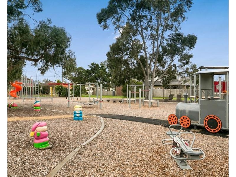 21 Third Street, Clayton South VIC 3169