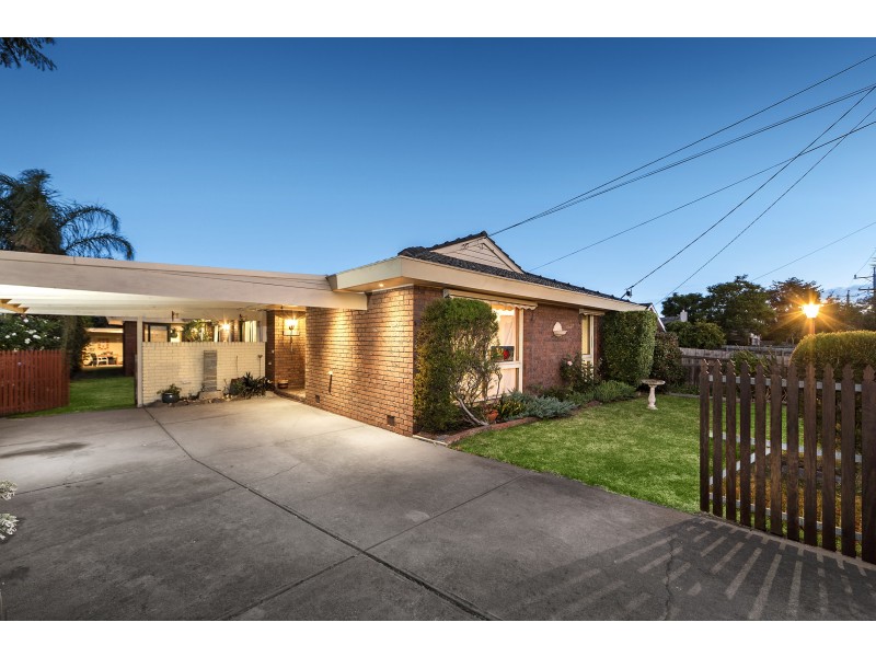 11 McSwain Street, Parkdale VIC 3195