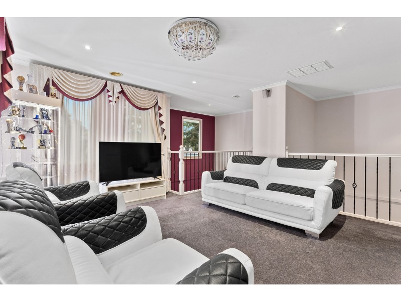 11 Nolan Court, Sandhurst VIC 3977