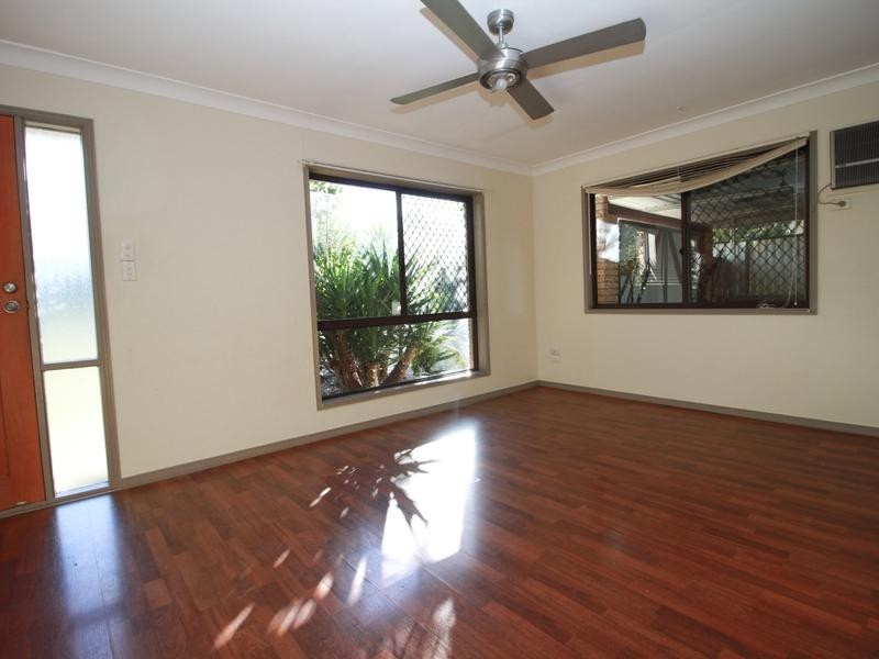 103 Waratah Drive, Crestmead QLD 4132