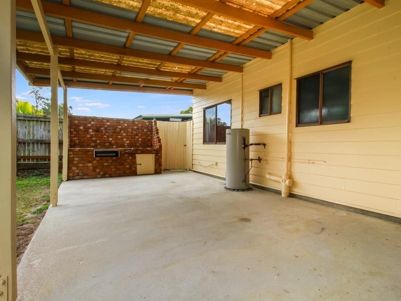 19 MERANTI ST, Crestmead QLD 4132