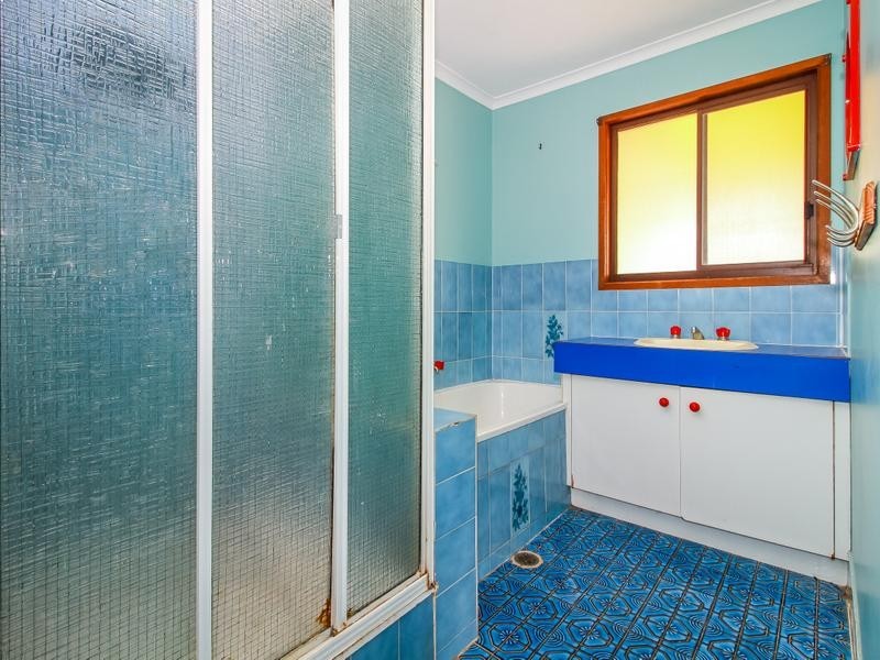 19 MERANTI ST, Crestmead QLD 4132