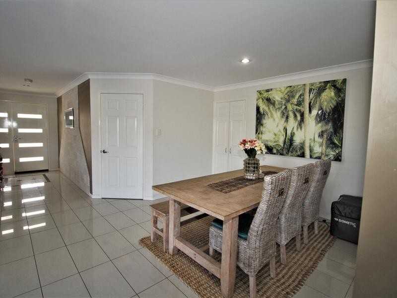 18 Rasmussen Ave, Marsden QLD 4132