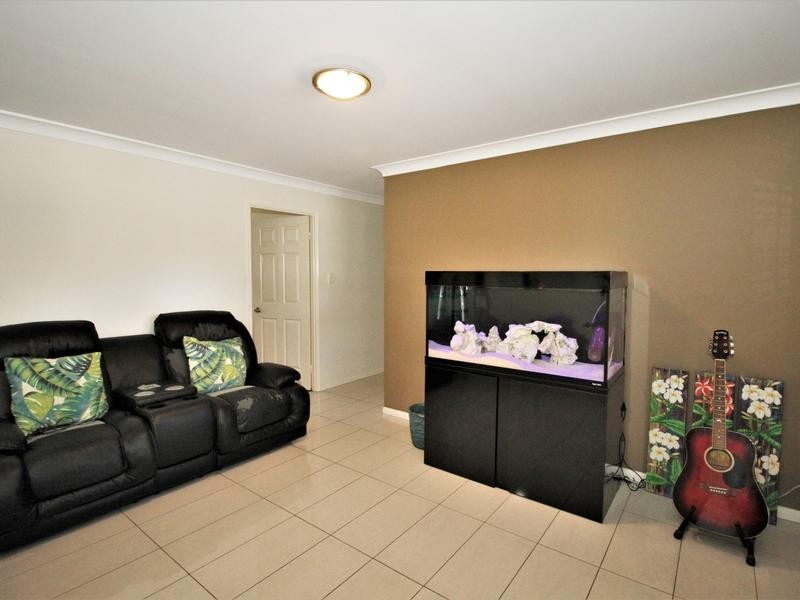 18 Rasmussen Ave, Marsden QLD 4132