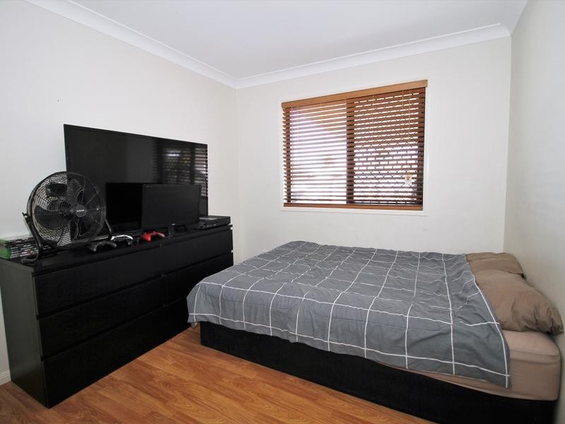 18 Rasmussen Ave, Marsden QLD 4132