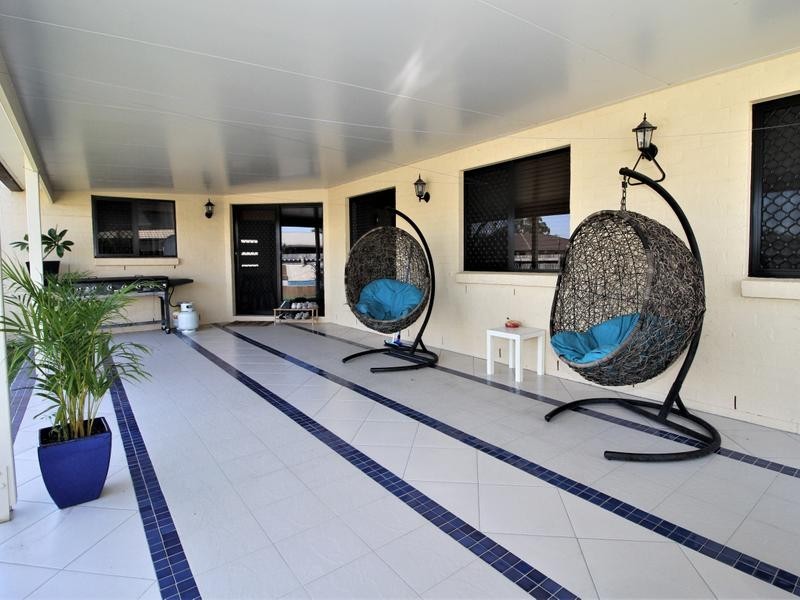 18 Rasmussen Ave, Marsden QLD 4132