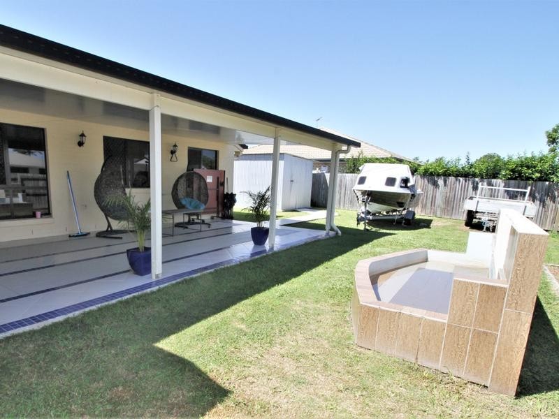 18 Rasmussen Ave, Marsden QLD 4132