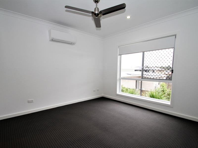 unit 1/19 Chandon Court, Hillcrest QLD 4118