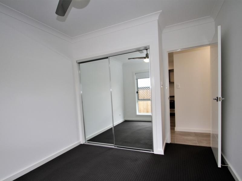 unit 1/19 Chandon Court, Hillcrest QLD 4118