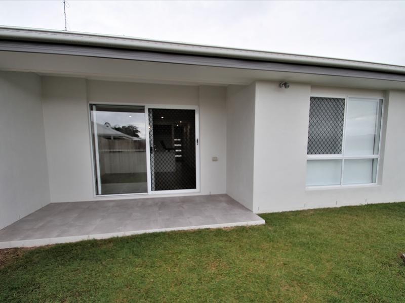 unit 1/19 Chandon Court, Hillcrest QLD 4118