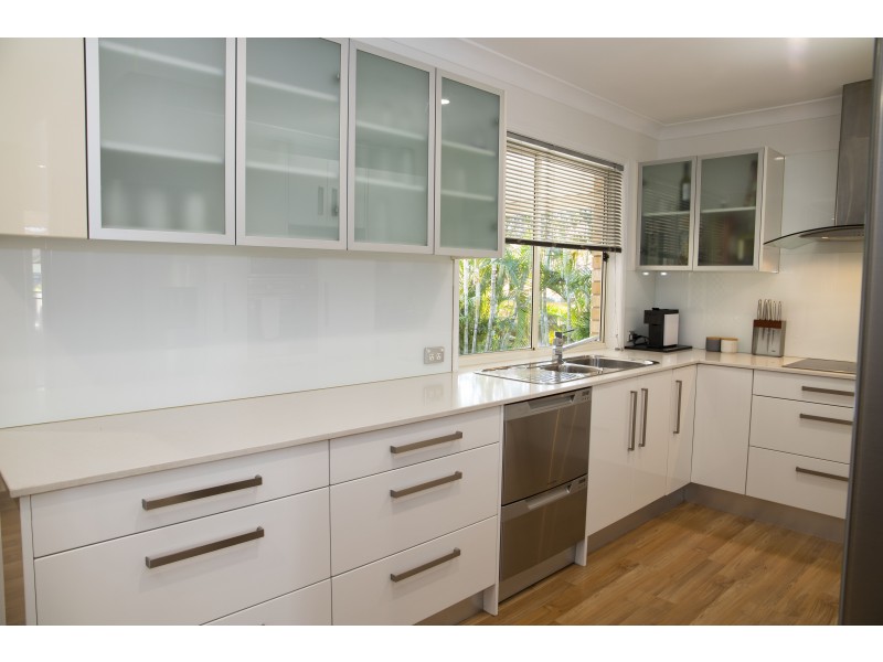 14 Woodrow Place, Marsden QLD 4132
