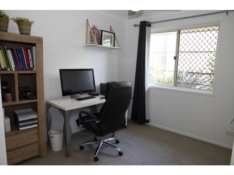 14 Woodrow Place, Marsden QLD 4132