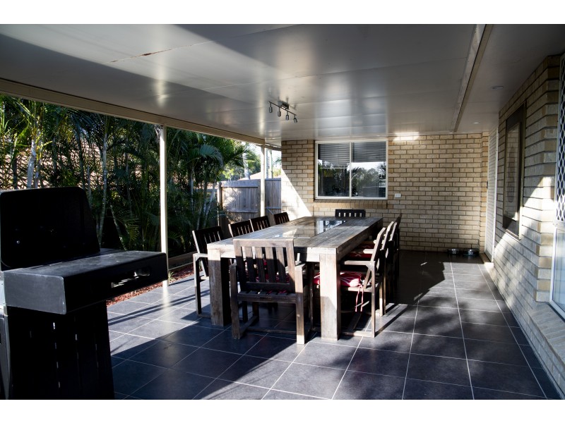 14 Woodrow Place, Marsden QLD 4132