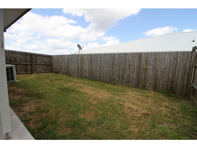 unit 2/19 Chandon Court, Hillcrest QLD 4118