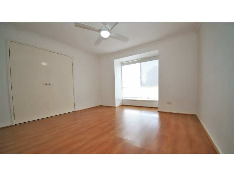 11 Murrumbidgee Street, Hillcrest QLD 4118