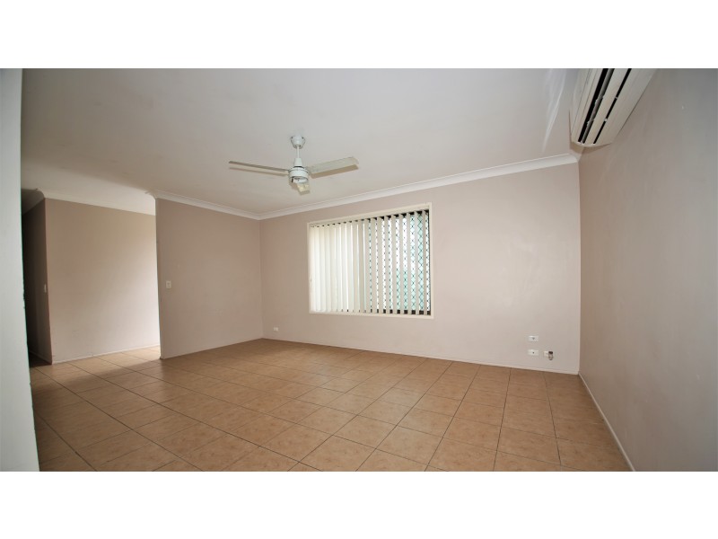 17 Mahonia, Crestmead QLD 4132