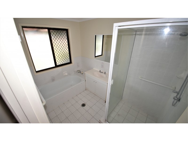 17 Mahonia, Crestmead QLD 4132