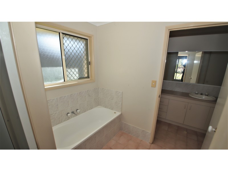 14 Campbell Street, Loganlea QLD 4131