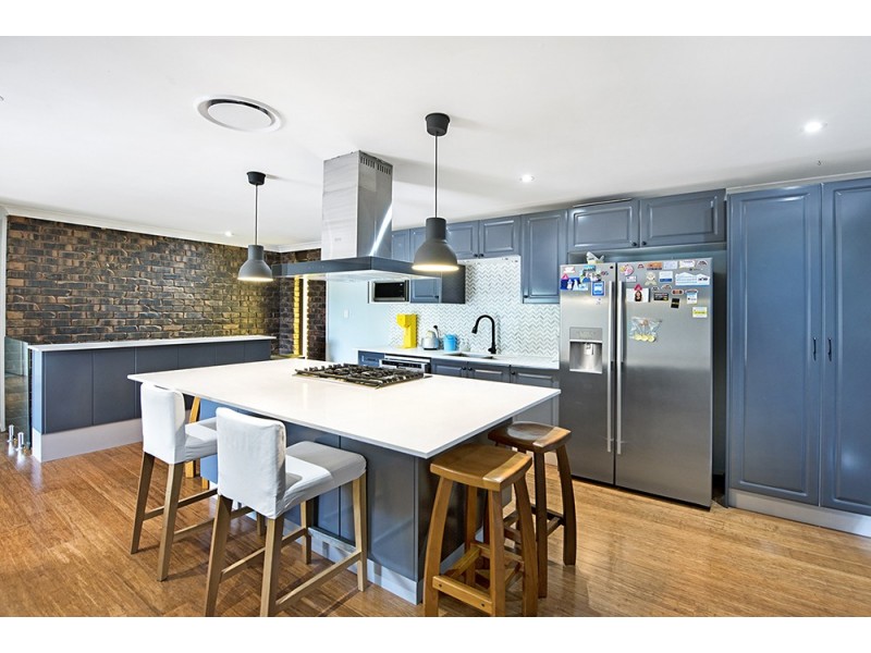 4 Lindsay Street, Loganholme QLD 4129