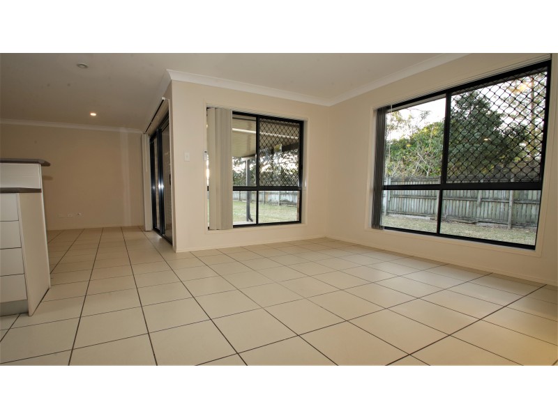 28C Pinelands Street, Loganlea QLD 4131