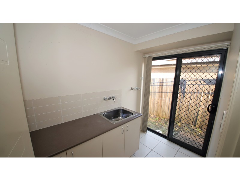 28C Pinelands Street, Loganlea QLD 4131