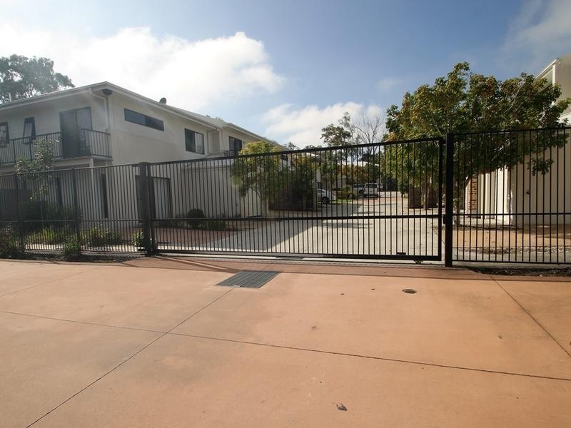 2/698-700 Kingston Road, Loganlea QLD 4131