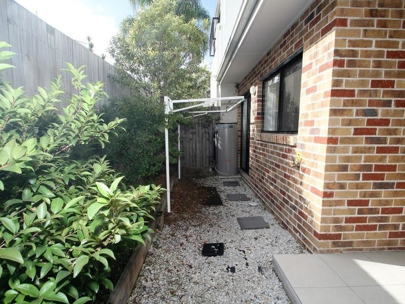 2/698-700 Kingston Road, Loganlea QLD 4131