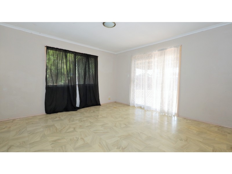 9 Loxton Court, Marsden QLD 4132