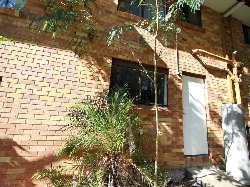 40/31 Defiance Road, Logan Central QLD 4114