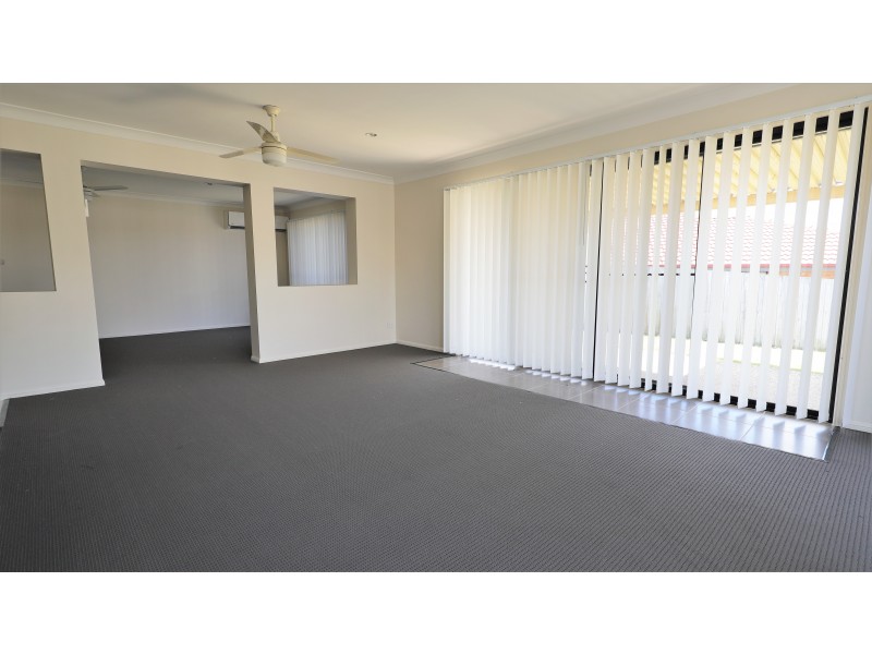 11 Ella Court, Marsden QLD 4132