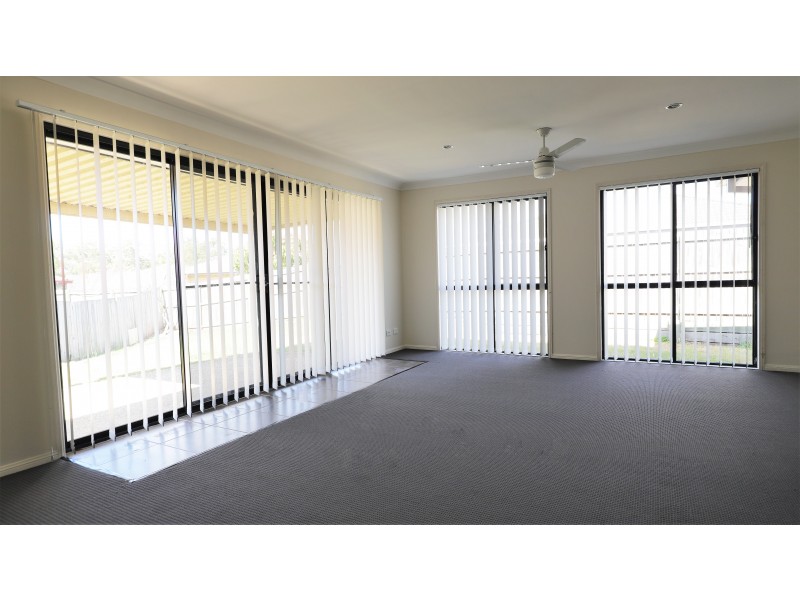 11 Ella Court, Marsden QLD 4132