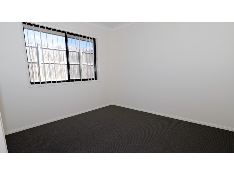 11 Ella Court, Marsden QLD 4132