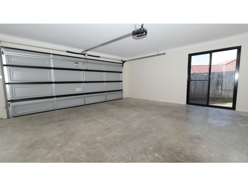 11 Ella Court, Marsden QLD 4132