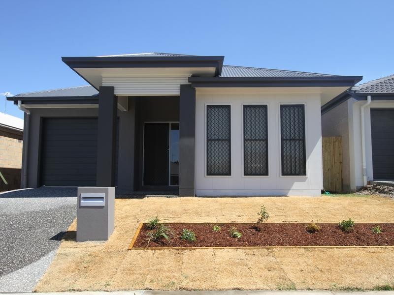 33 Mt Mee Street, Park Ridge QLD 4125