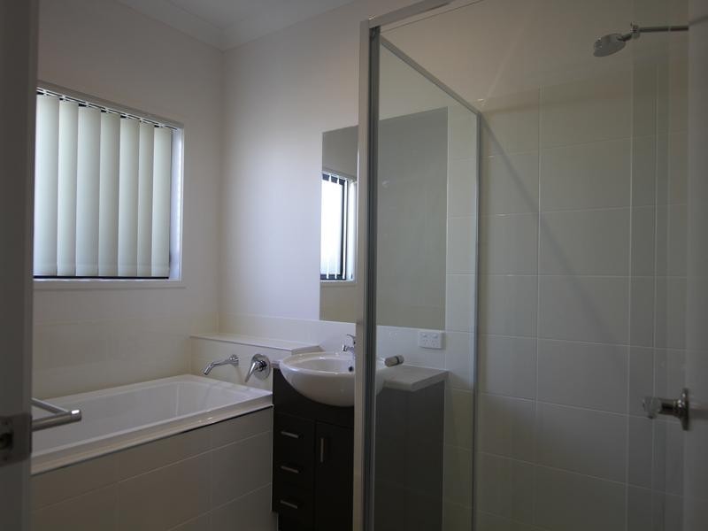 33 Mt Mee Street, Park Ridge QLD 4125