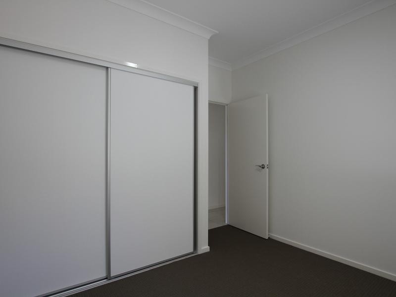 33 Mt Mee Street, Park Ridge QLD 4125