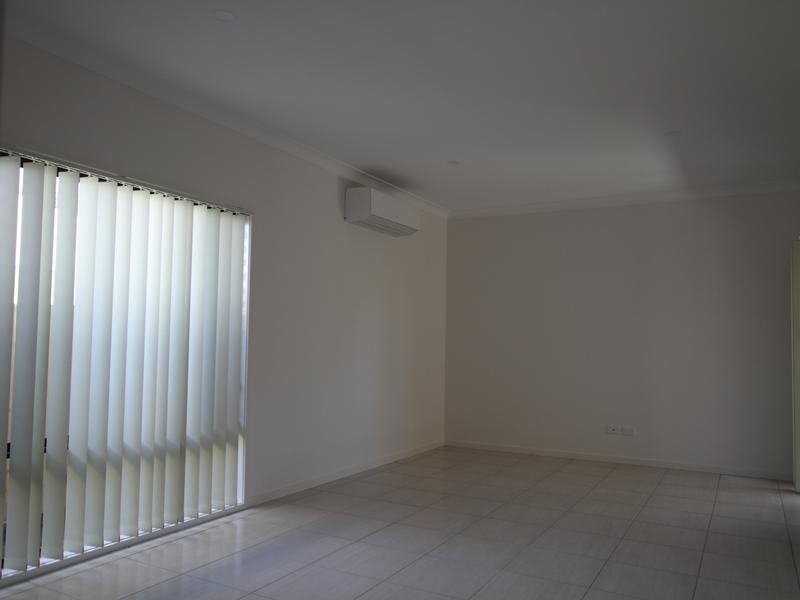 33 Mt Mee Street, Park Ridge QLD 4125