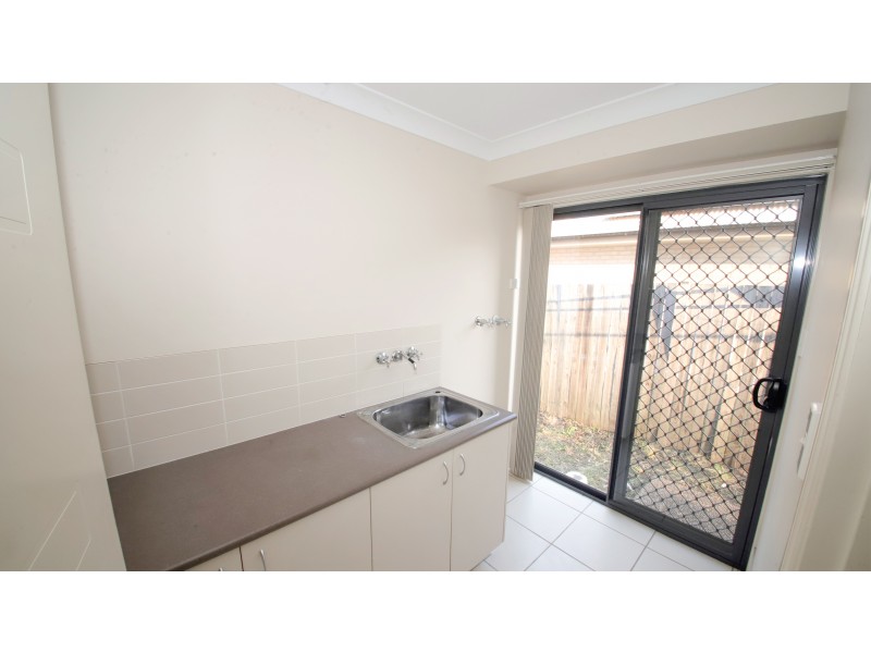28C Pinelands Street, Loganlea QLD 4131