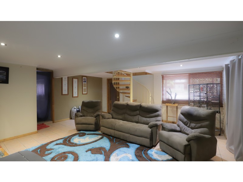 110 Hakea Street, Crestmead QLD 4132