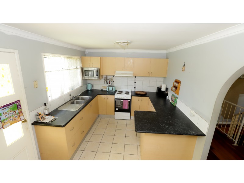 110 Hakea Street, Crestmead QLD 4132