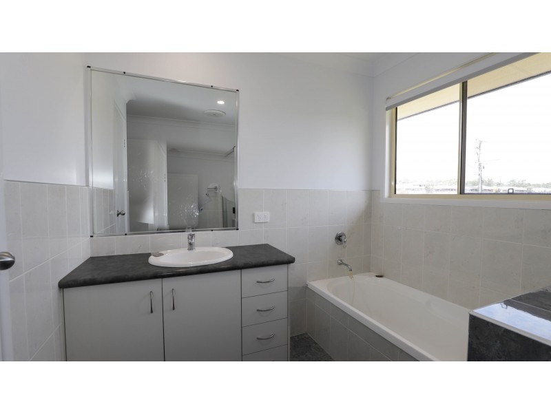2 Wisdom Way, Crestmead QLD 4132