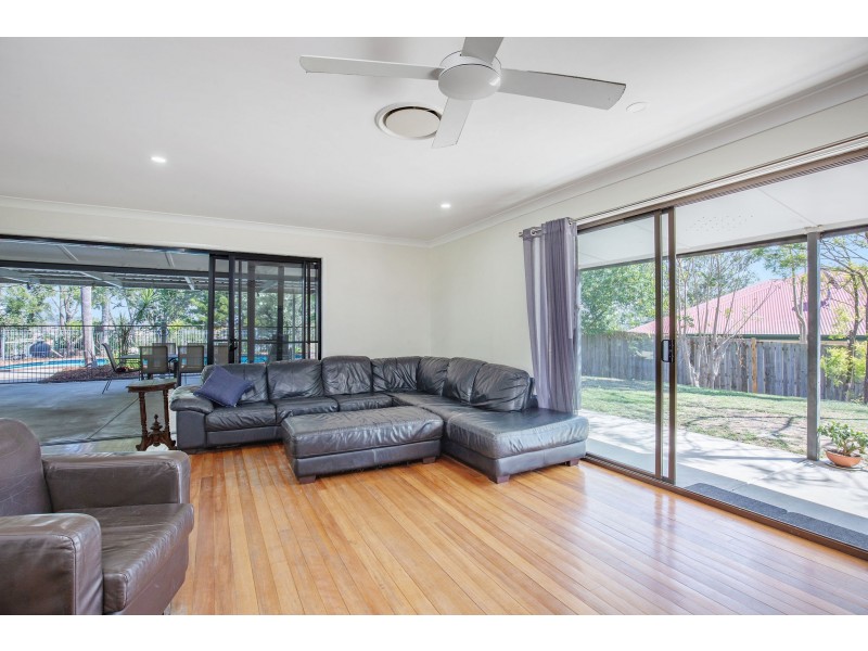 7 Willow Road West, Redbank Plains QLD 4301