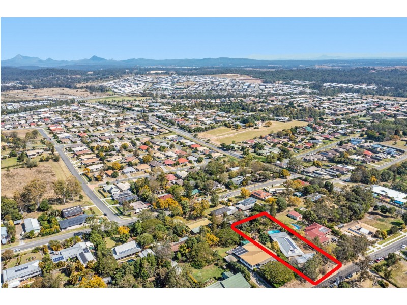7 Willow Road West, Redbank Plains QLD 4301