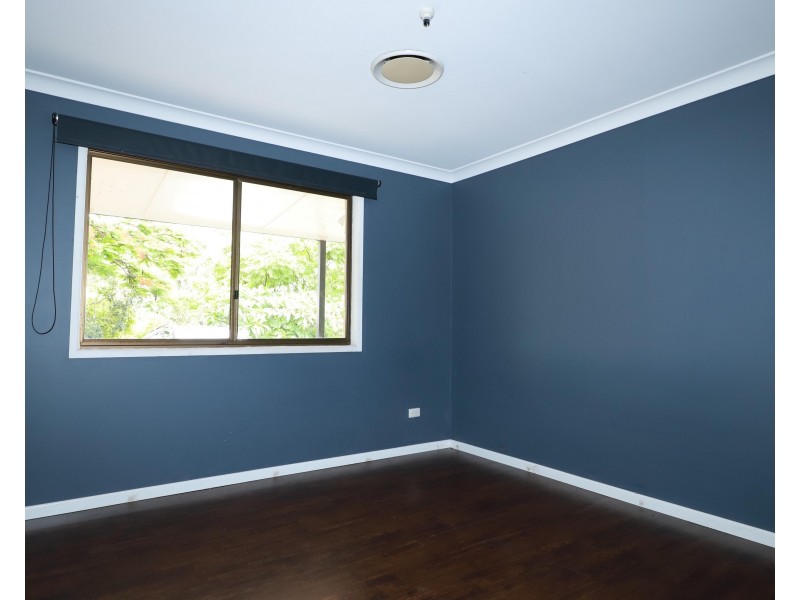 7 Willow Road West, Redbank Plains QLD 4301