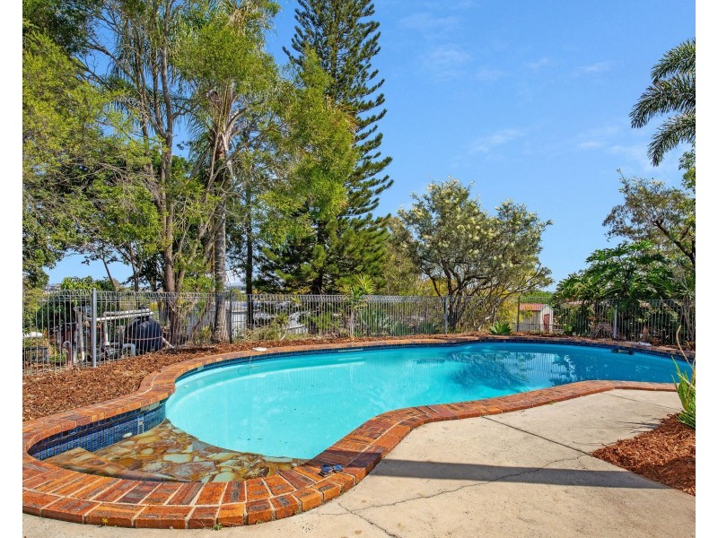 7 Willow Road West, Redbank Plains QLD 4301