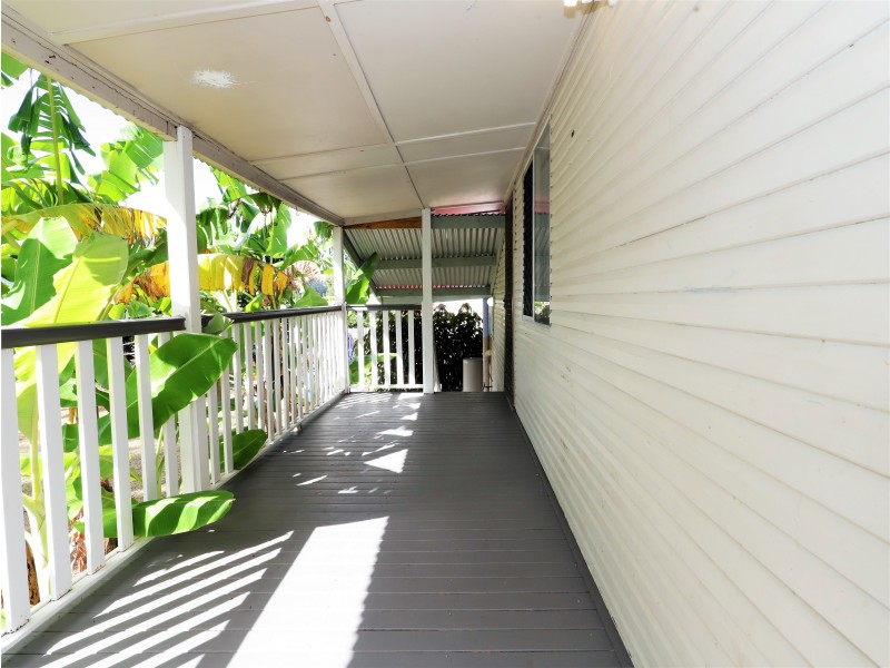 34 Maple Street, Kingston QLD 4114