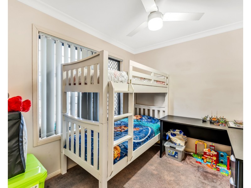 40 Lakeview Drive, Logan Reserve QLD 4133