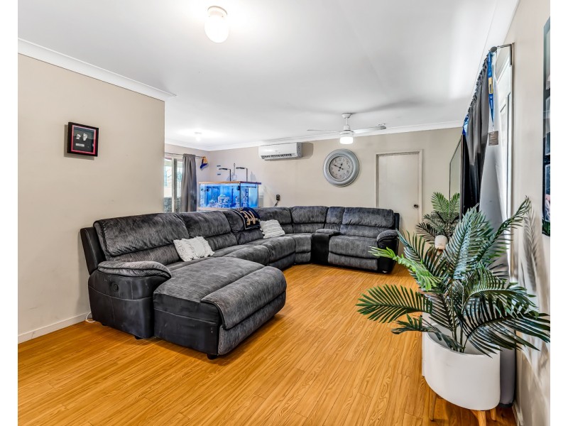 19 Cavillon Street, Crestmead QLD 4132