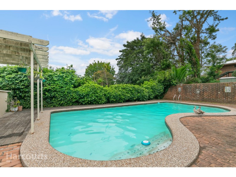 24 Dryden Avenue, Carlingford NSW 2118