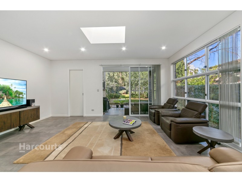 27 Broadoaks Street, Ermington NSW 2115